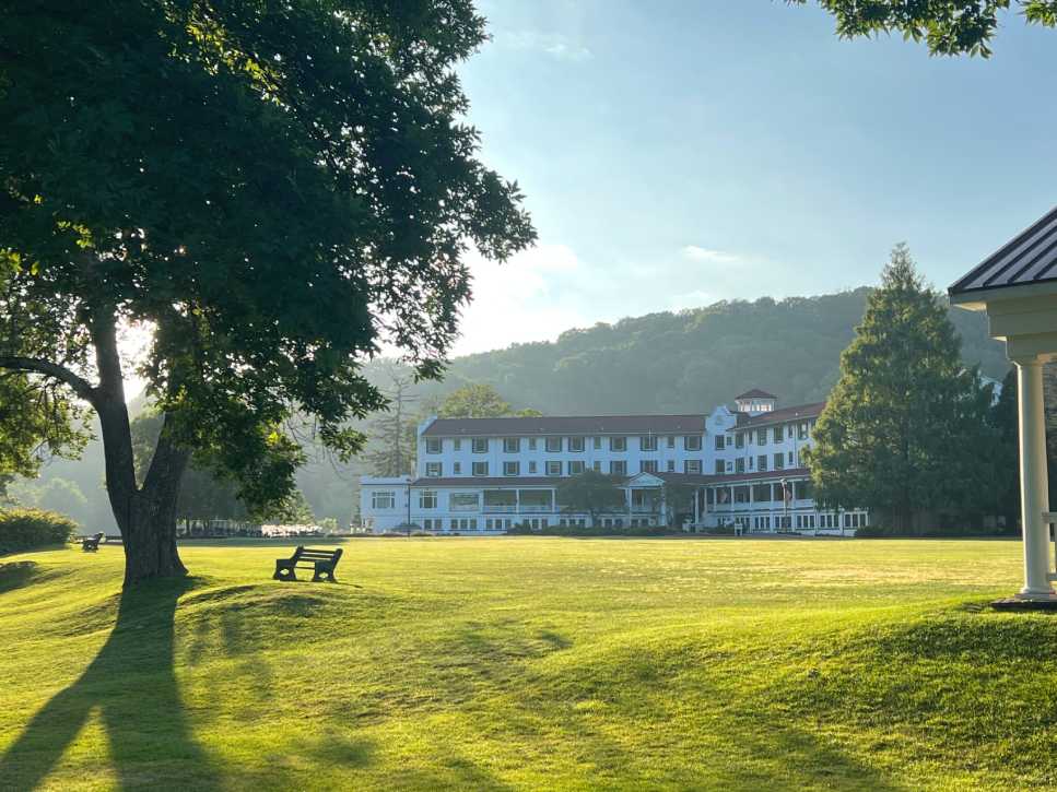 Shawnee Inn and Golf Resort Exterior view